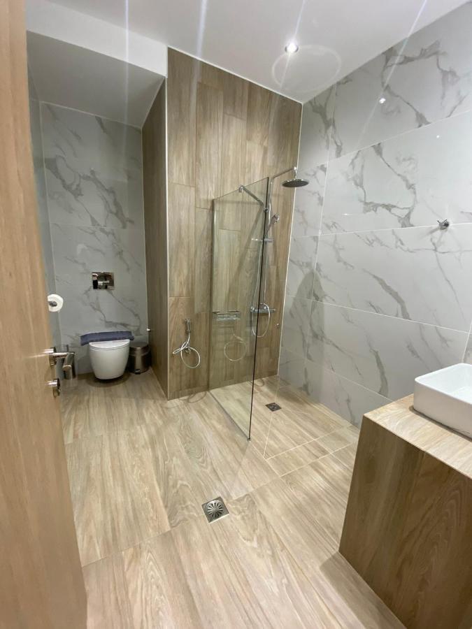 11 Luxury Apartments ميتسوفو المظهر الخارجي الصورة